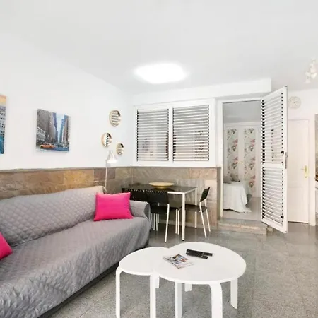 Playa Americas El Camison Pool Apartman *