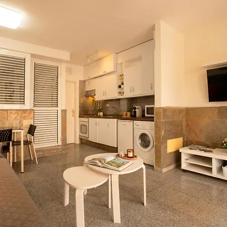 Apartman Playa Americas El Camison Pool